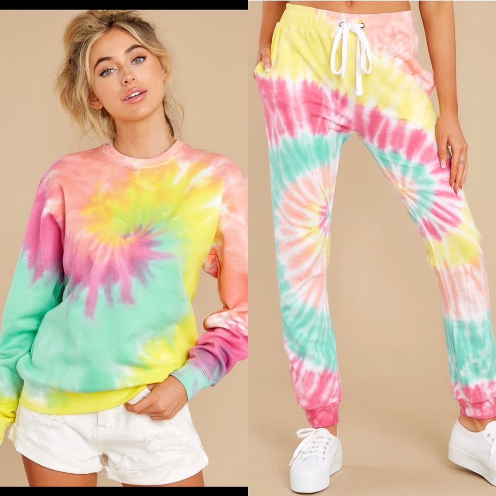 tie dye joggers lounge set NWOT